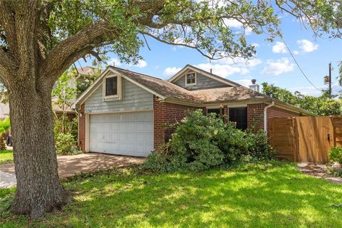 Photo of 8030 Catalpa Street, Texas City, TX 77591 (MLS # 40367094) Photo of 8030 Catalpa Street, Texas City, TX 77591 (MLS # 40367094)