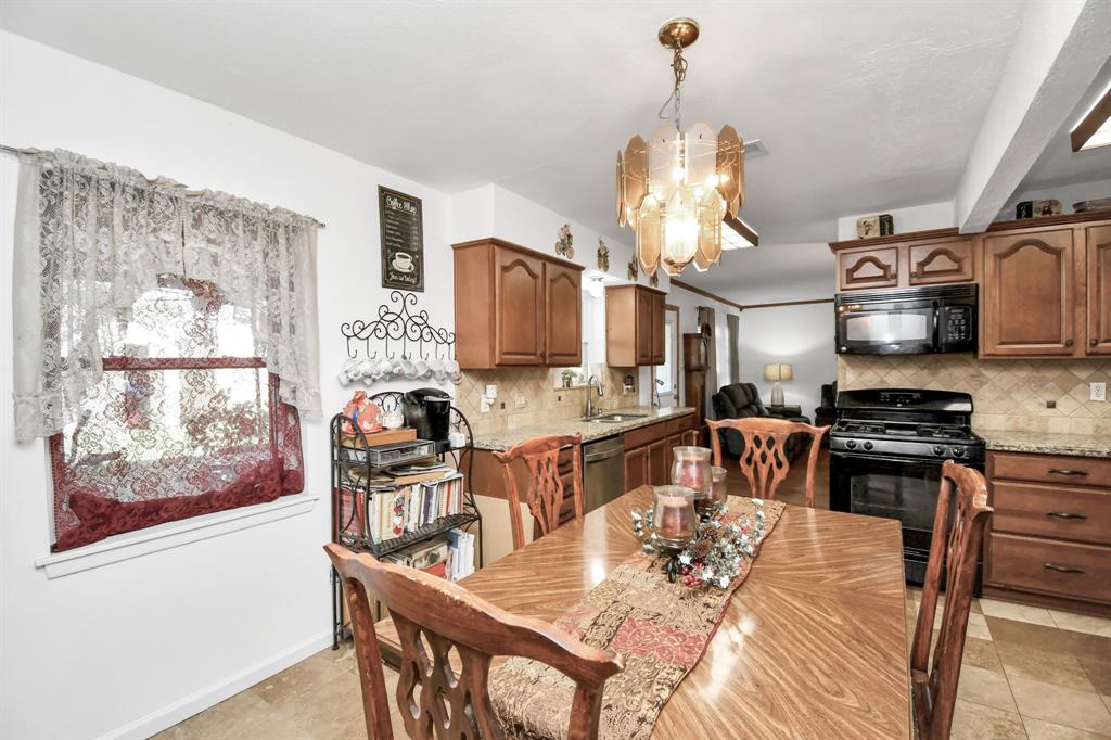 1110 E Brown Lane, Deer Park, Texas image 17