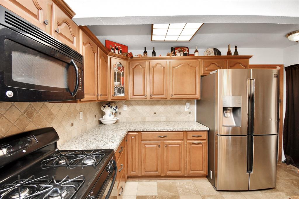1110 E Brown Lane, Deer Park, Texas image 15