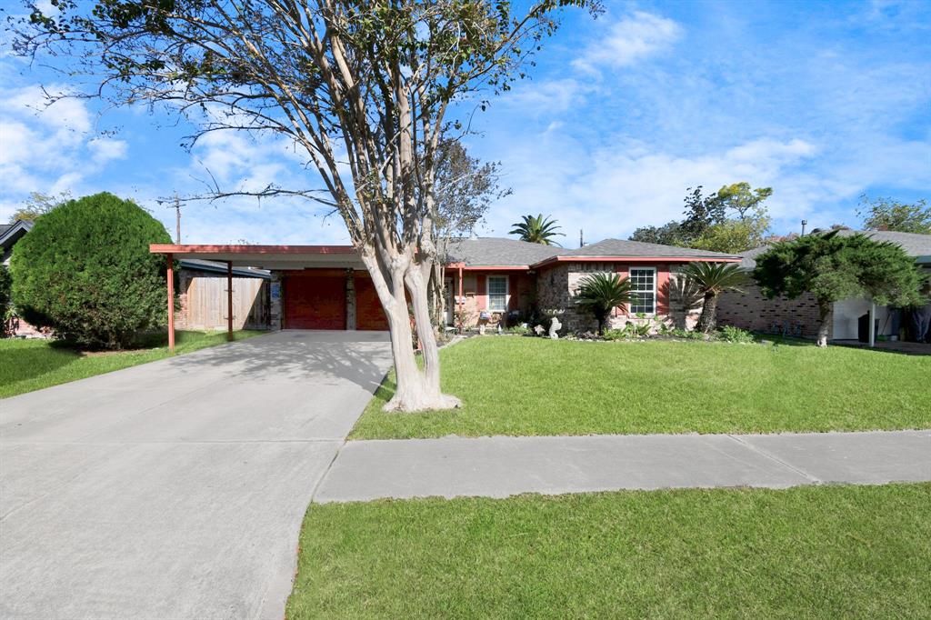 1110 E Brown Lane, Deer Park, Texas image 1