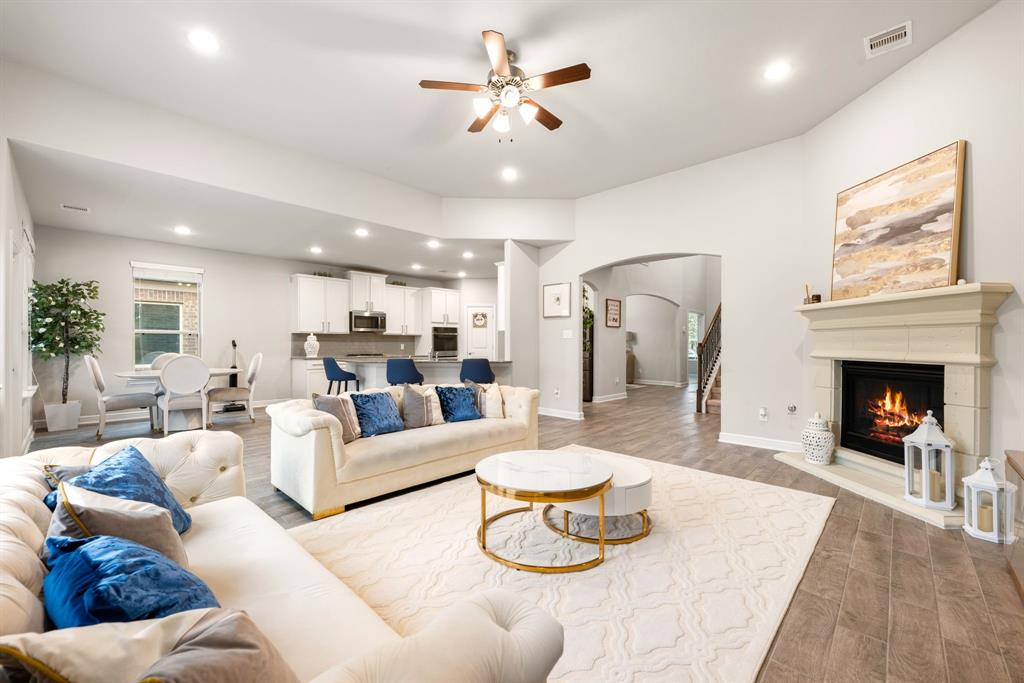4915 Lacebark Pine Trail, Rosenberg, Texas image 4