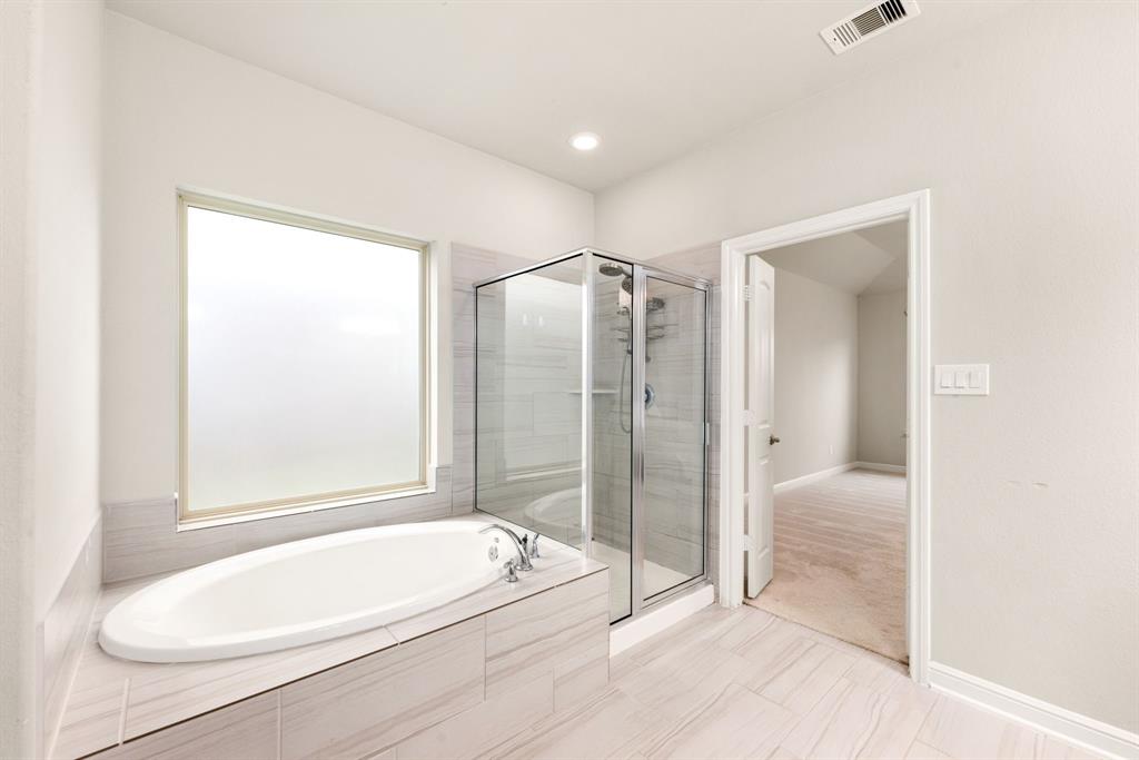 4915 Lacebark Pine Trail, Rosenberg, Texas image 14