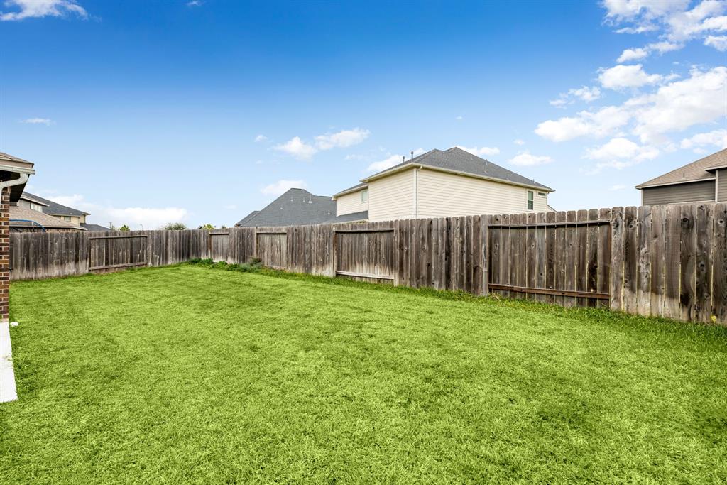 4915 Lacebark Pine Trail, Rosenberg, Texas image 25