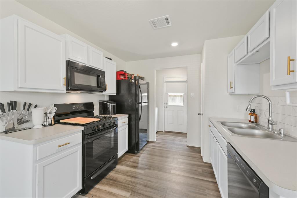4403 Harvest Colony Trail, Porter, Texas image 4