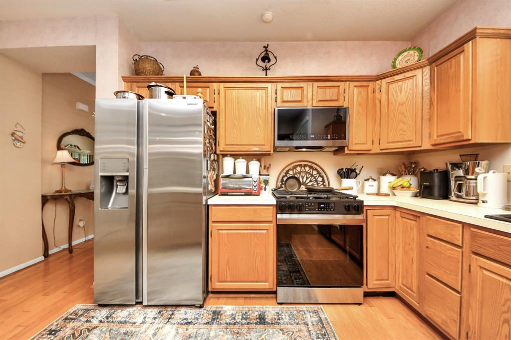 50 E Trillium Circle, The Woodlands, Texas image 10