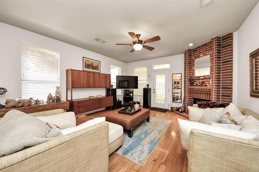 50 E Trillium Circle, The Woodlands, Texas image 17