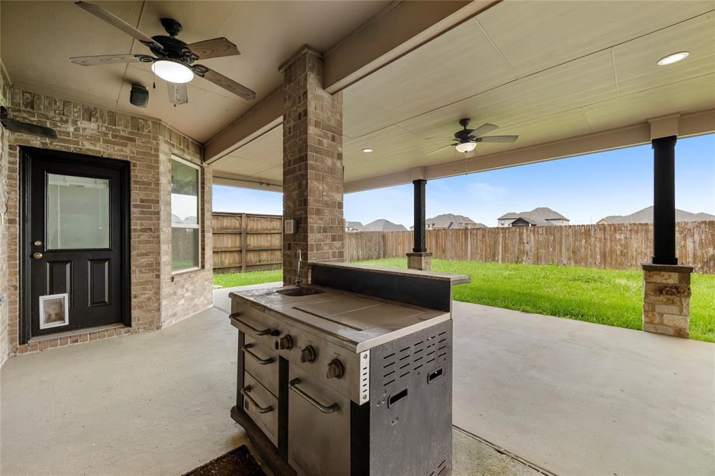 11915 Eagle Ridge Drive, Mont Belvieu, Texas image 43