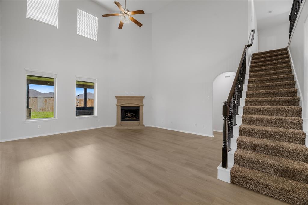 11915 Eagle Ridge Drive, Mont Belvieu, Texas image 16