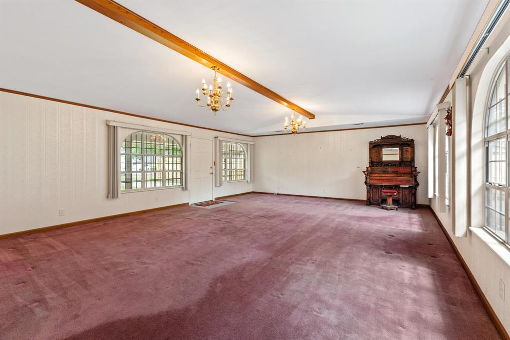 1704 N Pacific Street, Conroe, Texas image 4