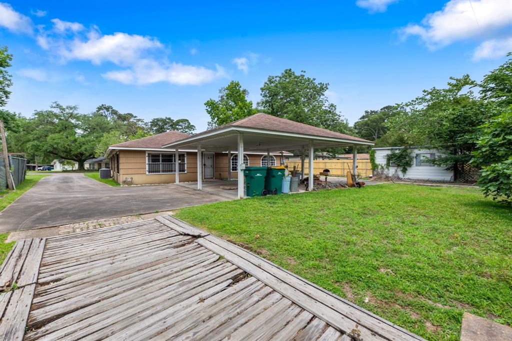 1704 N Pacific Street, Conroe, Texas image 24