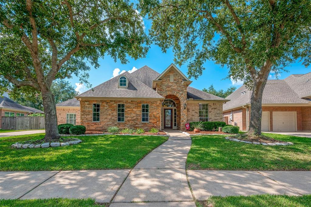 1907 Sutters Chase Drive, Sugar Land, Texas image 2