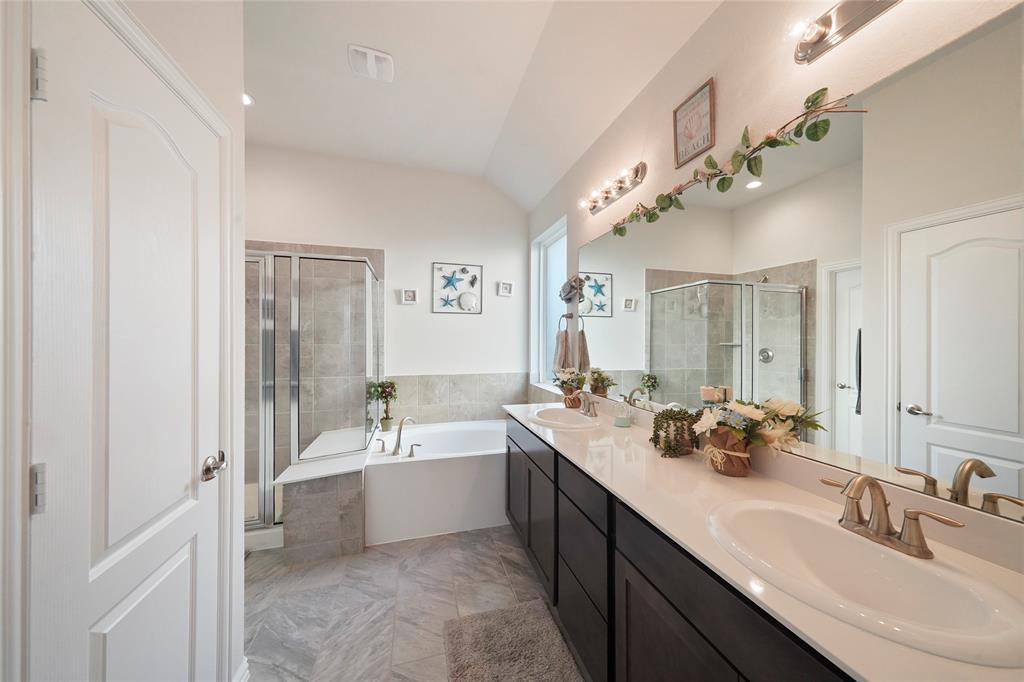 152 Bayou Bend Boulevard, Angleton, Texas image 12