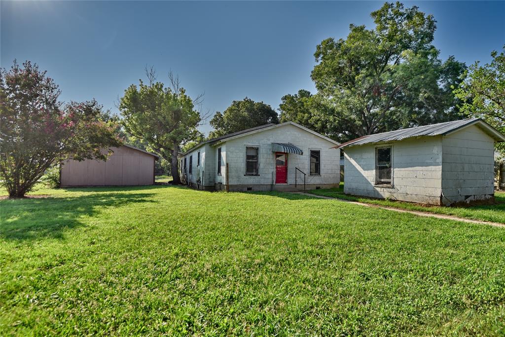 510 N Dallas Street, Bremond, Texas image 8