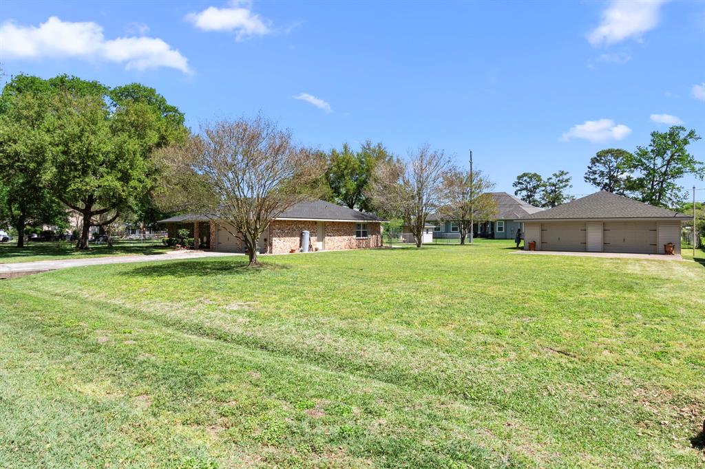21622 Tophill Drive, Spring, Texas image 2