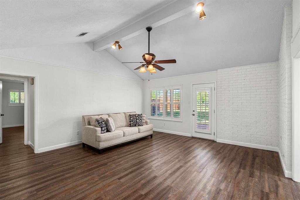 21622 Tophill Drive, Spring, Texas image 6
