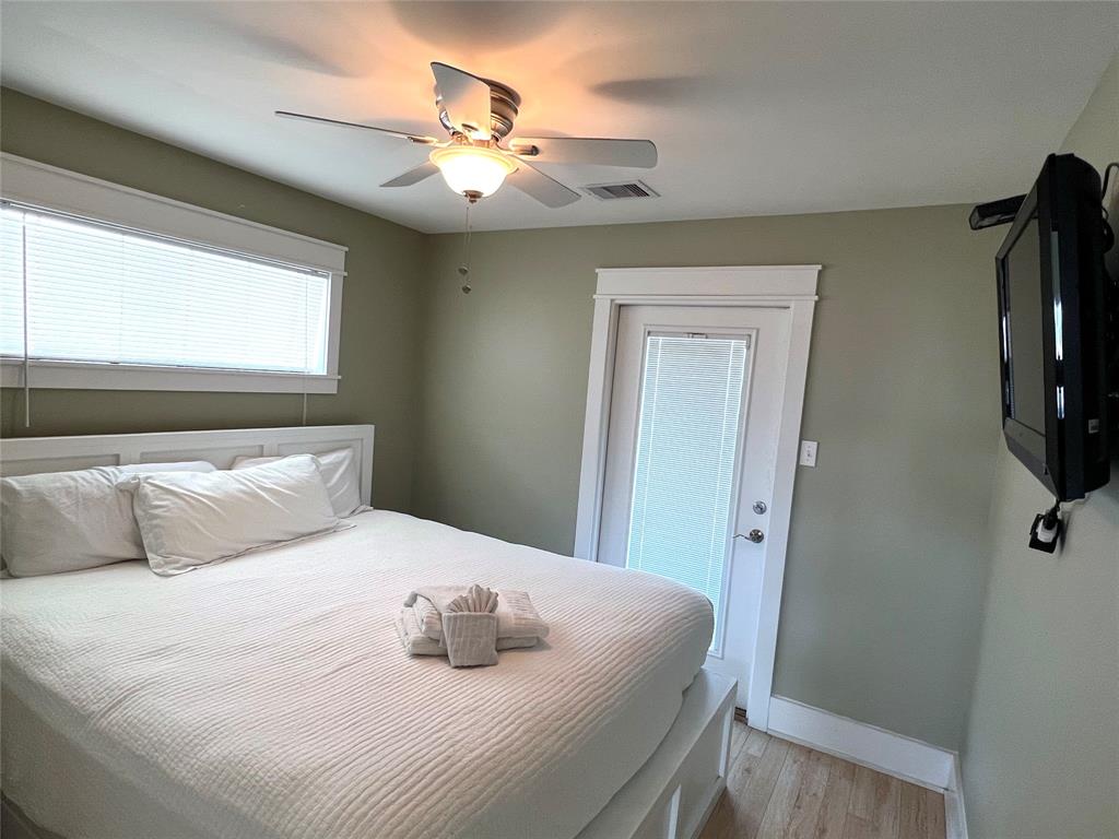 21820 Deaf P Smith Drive, Galveston, Texas image 28