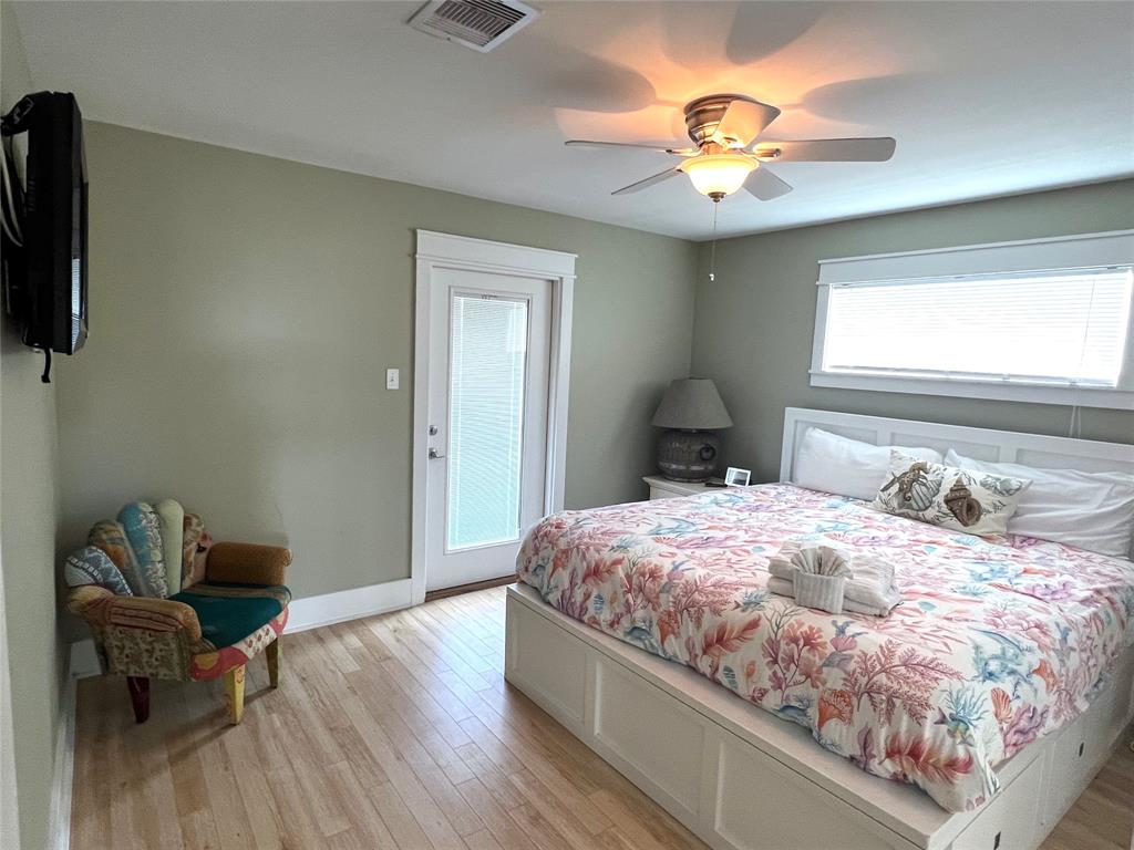 21820 Deaf P Smith Drive, Galveston, Texas image 29