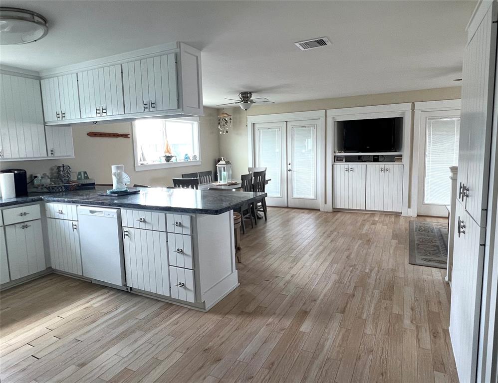 21820 Deaf P Smith Drive, Galveston, Texas image 15