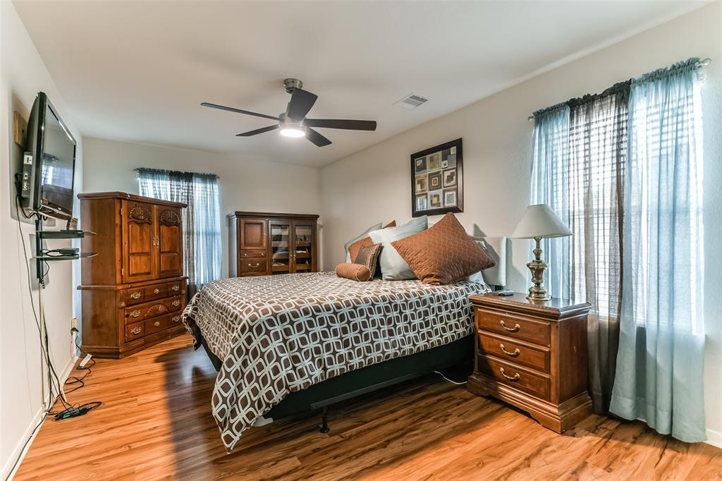1753 Cranston Grove Drive, Dickinson, Texas image 34