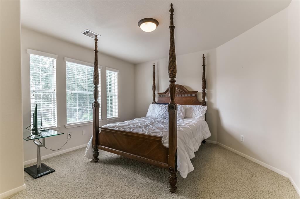 1753 Cranston Grove Drive, Dickinson, Texas image 32
