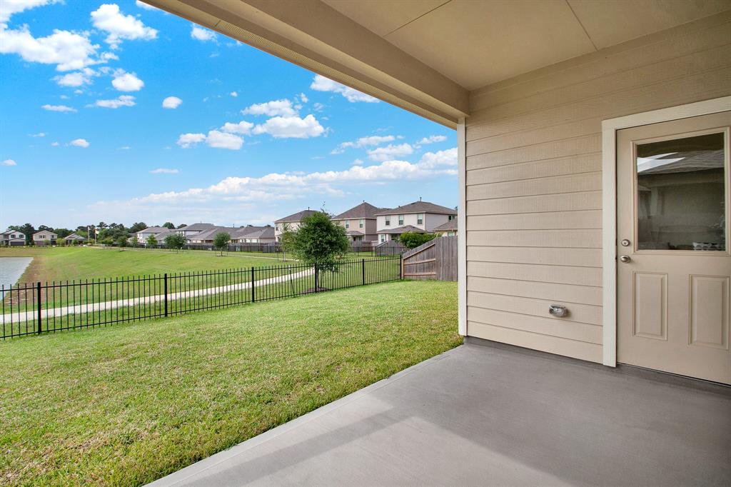 18331 Yaupon Bough Lane, Tomball, Texas image 39