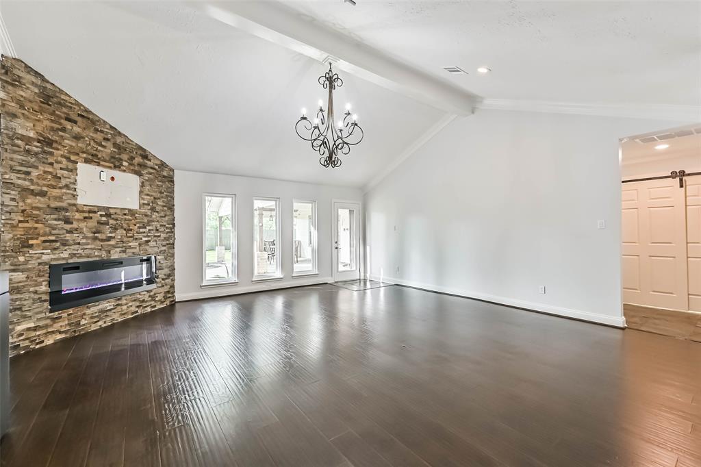 406 Westwood Drive, Friendswood, Texas image 19