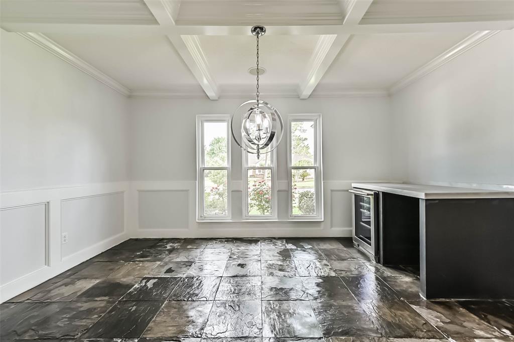 406 Westwood Drive, Friendswood, Texas image 10