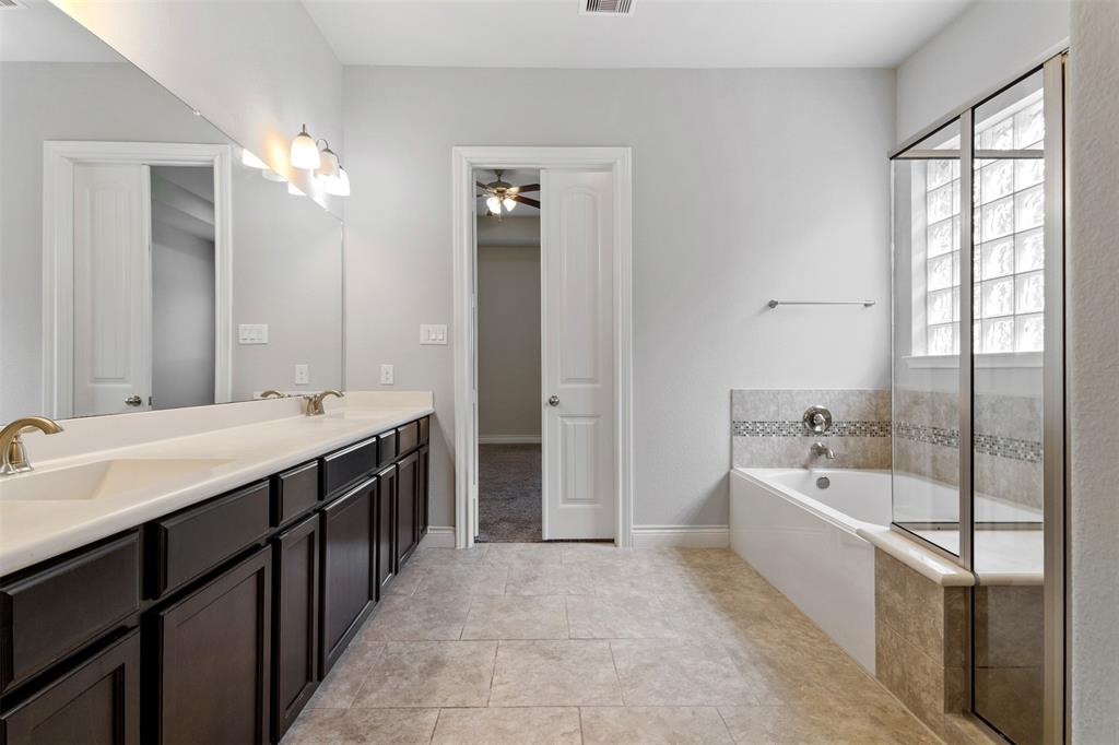 4926 Thunder Creek Lane, Sugar Land, Texas image 24