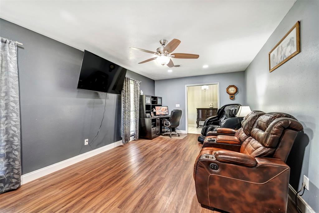 38 Fm 1696 Road, Huntsville, Texas image 13