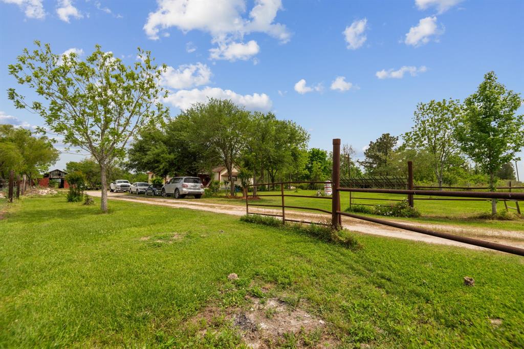 1153 County Road 678, Dayton, Texas image 6