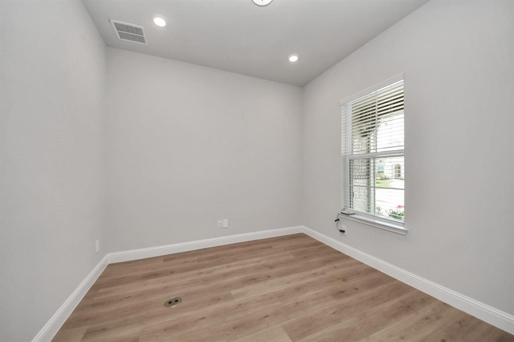 17321 July Moon Lane