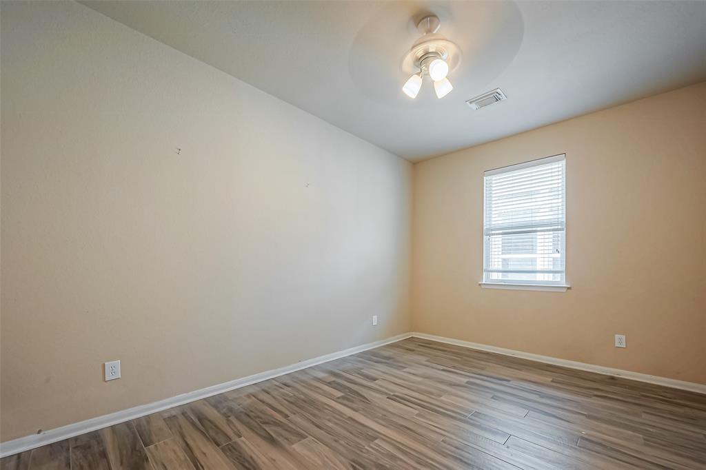 2605 Golden Creek Lane, Pearland, Texas image 16