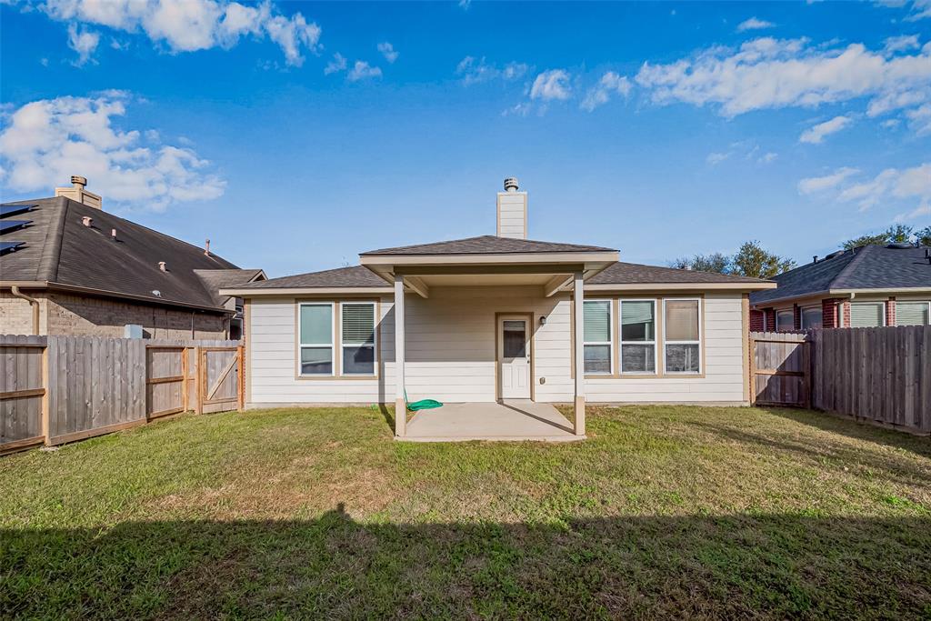 2605 Golden Creek Lane, Pearland, Texas image 18