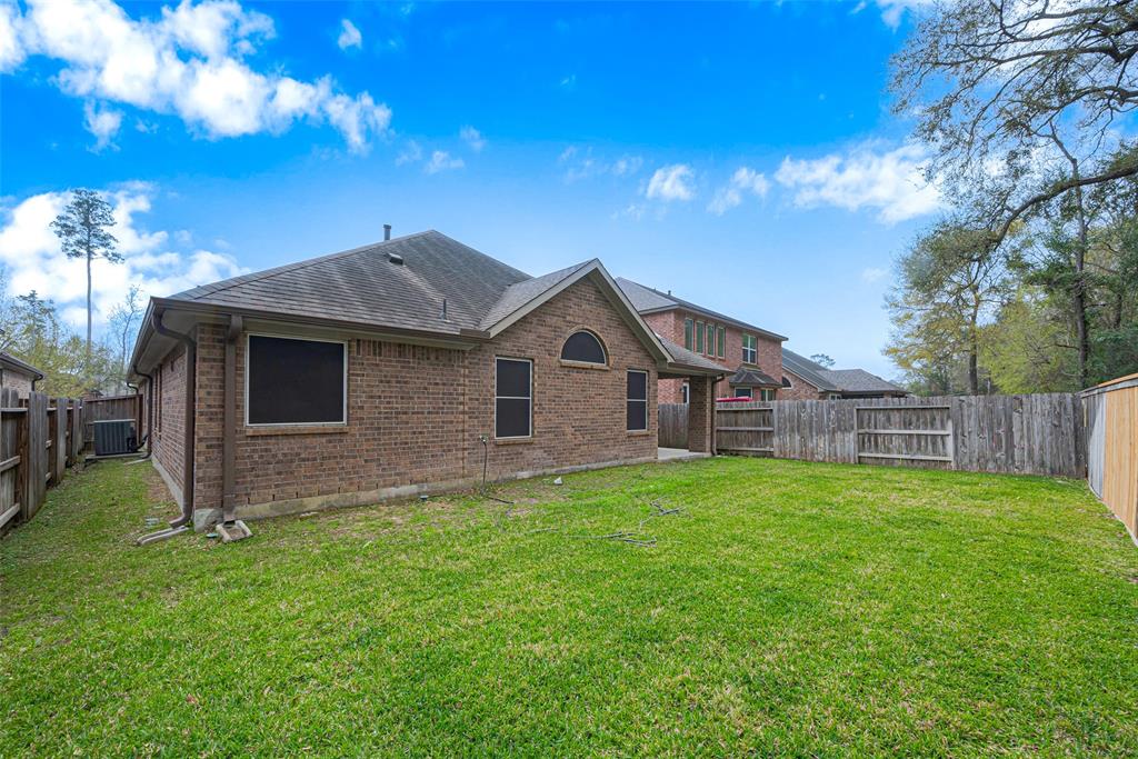 4914 Woodbury Mill Drive, Spring, Texas image 35