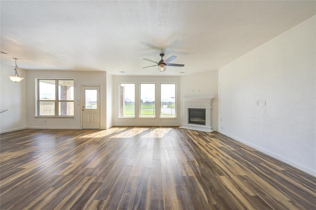 2823 Krenek Court, Rosenberg, Texas image 9