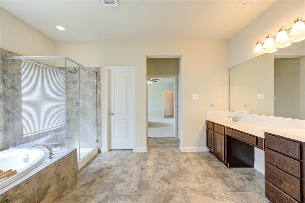 2823 Krenek Court, Rosenberg, Texas image 22