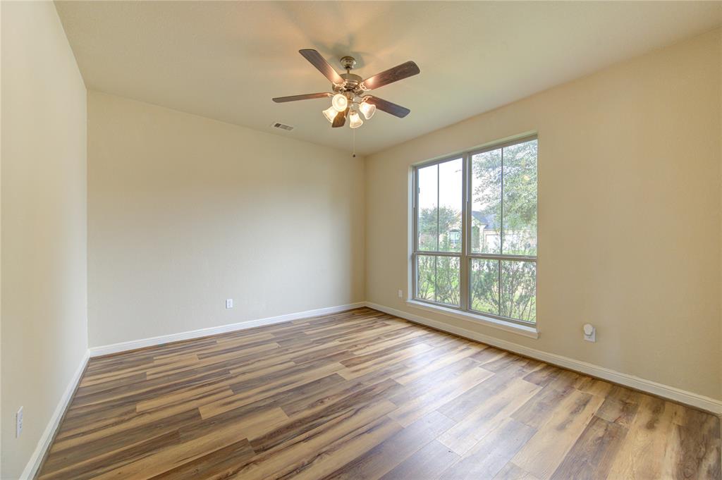 2823 Krenek Court, Rosenberg, Texas image 4