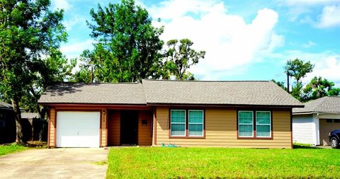 A home in Lake Jackson