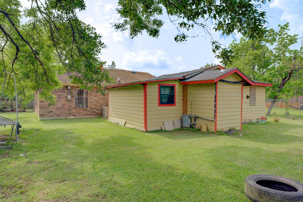 316 Hickman Lane, Angleton, Texas image 47