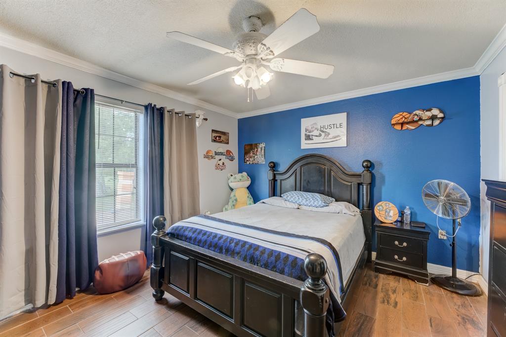 316 Hickman Lane, Angleton, Texas image 24