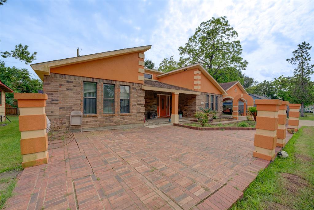 316 Hickman Lane, Angleton, Texas image 42