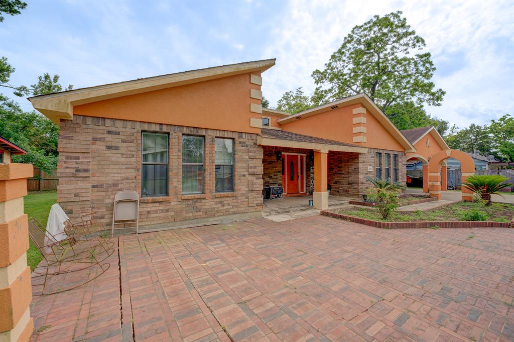 316 Hickman Lane, Angleton, Texas image 43