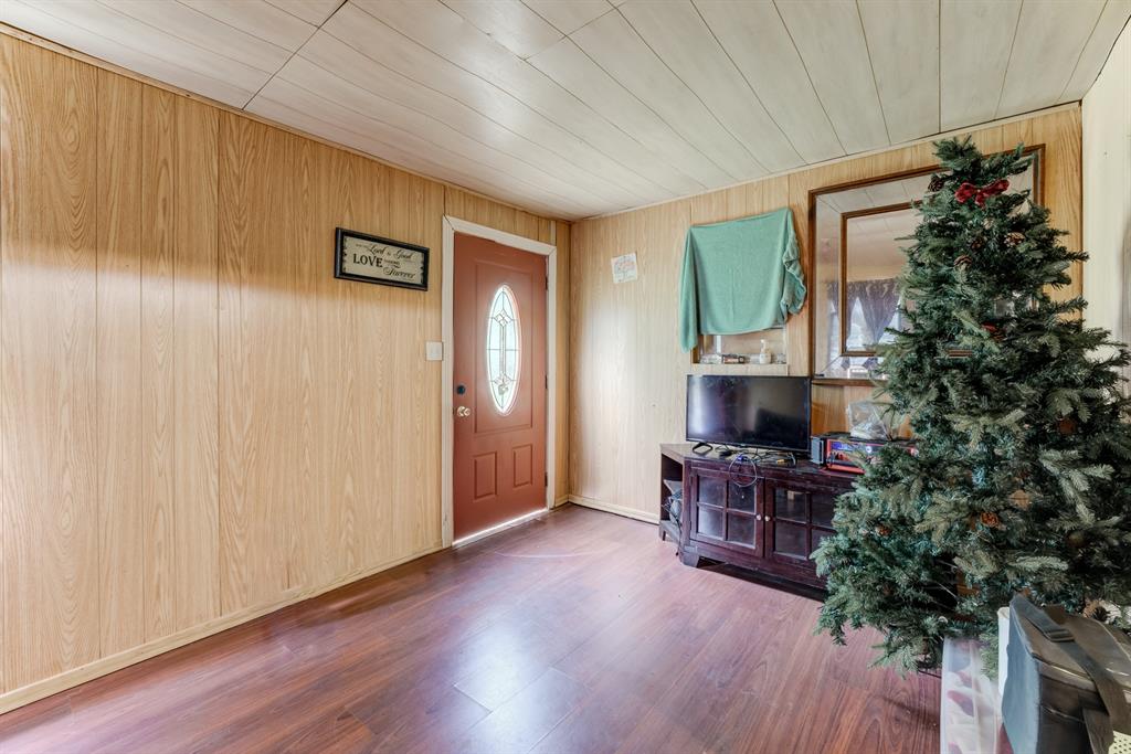 316 Hickman Lane, Angleton, Texas image 31