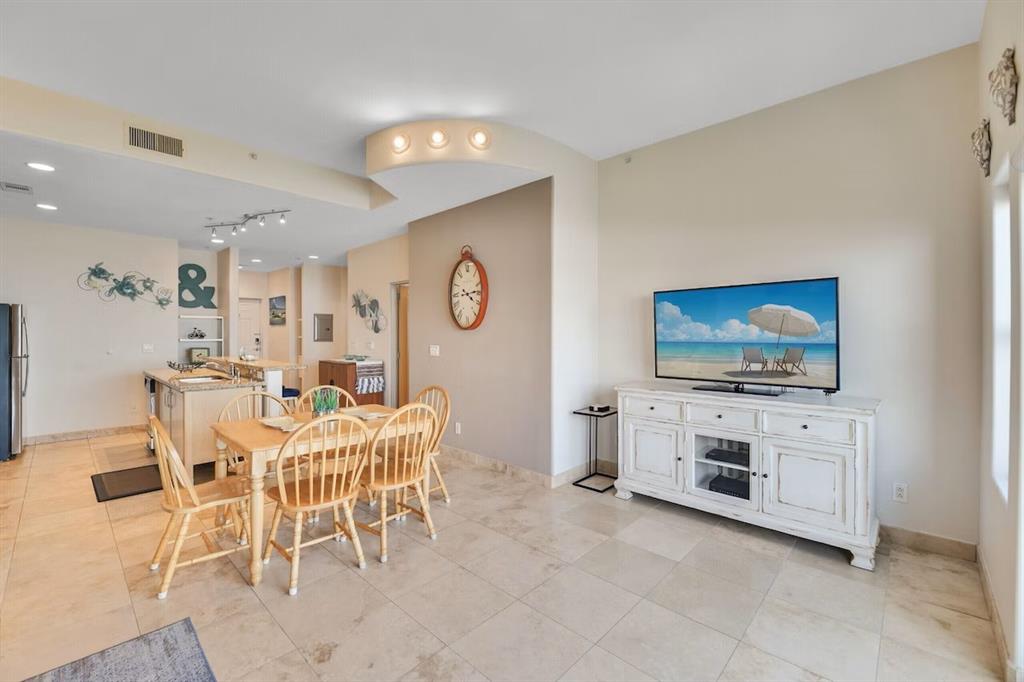 9420 Seawall Boulevard #501, Galveston, Texas image 8