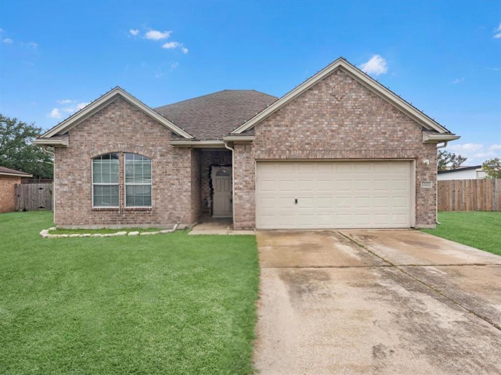 1202 Travis Street, La Porte, Texas image 2