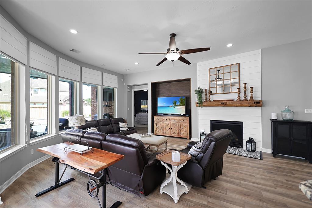 16800 W Caramel Apple Trail, Cypress, Texas image 19