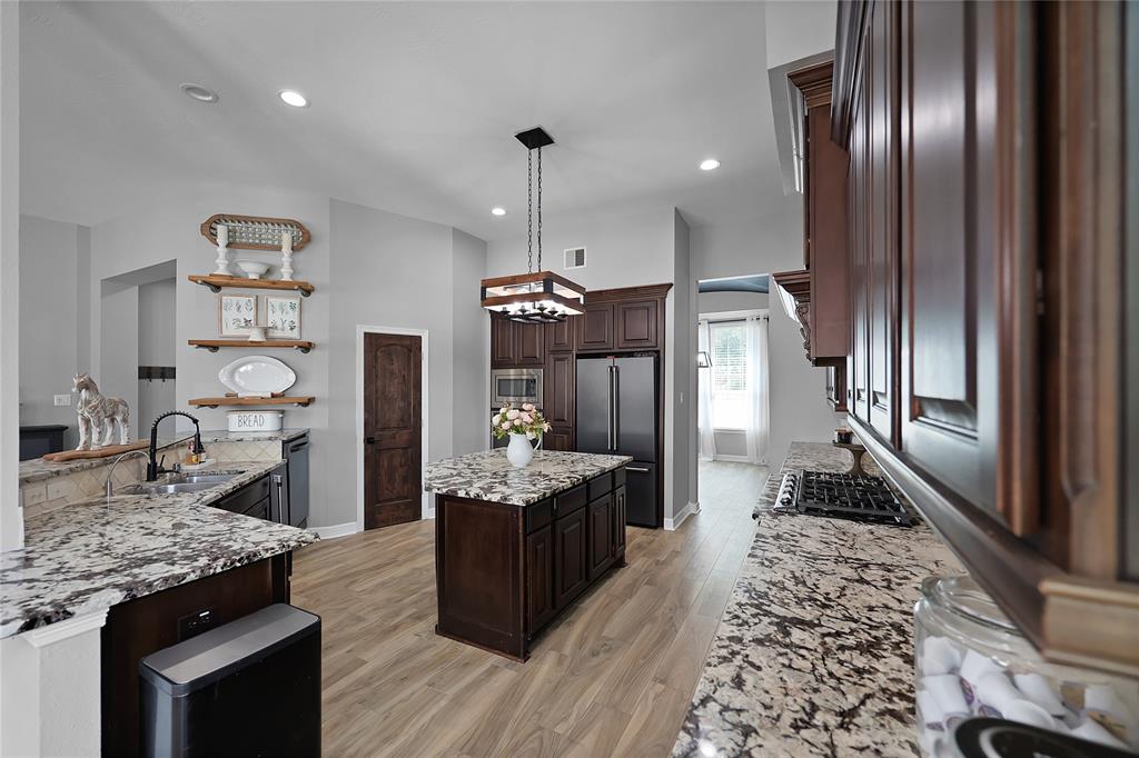 16800 W Caramel Apple Trail, Cypress, Texas image 20