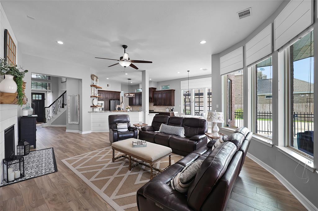 16800 W Caramel Apple Trail, Cypress, Texas image 17