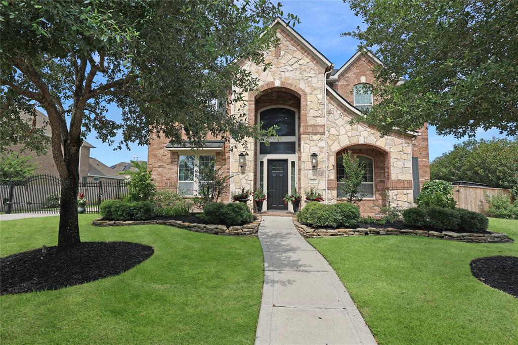 16800 W Caramel Apple Trail, Cypress, Texas image 2