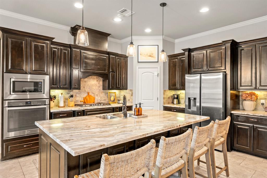 4006 Wild Creek Court, College Station, Texas image 3